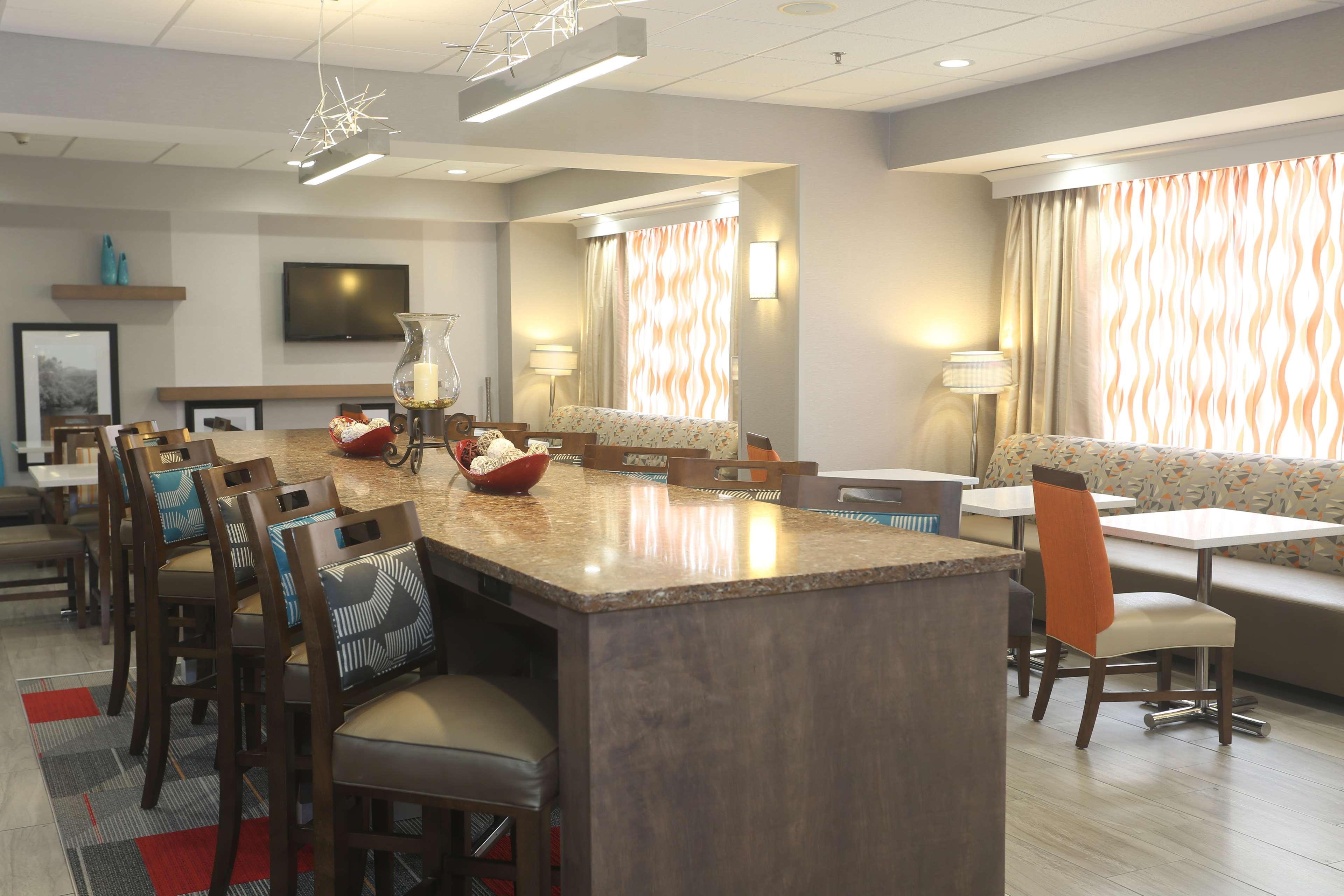 Hampton Inn Owego Extérieur photo