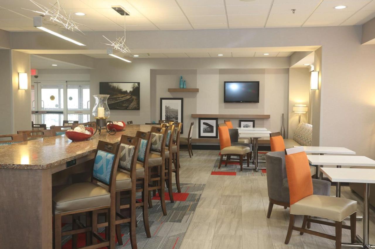 Hampton Inn Owego Extérieur photo