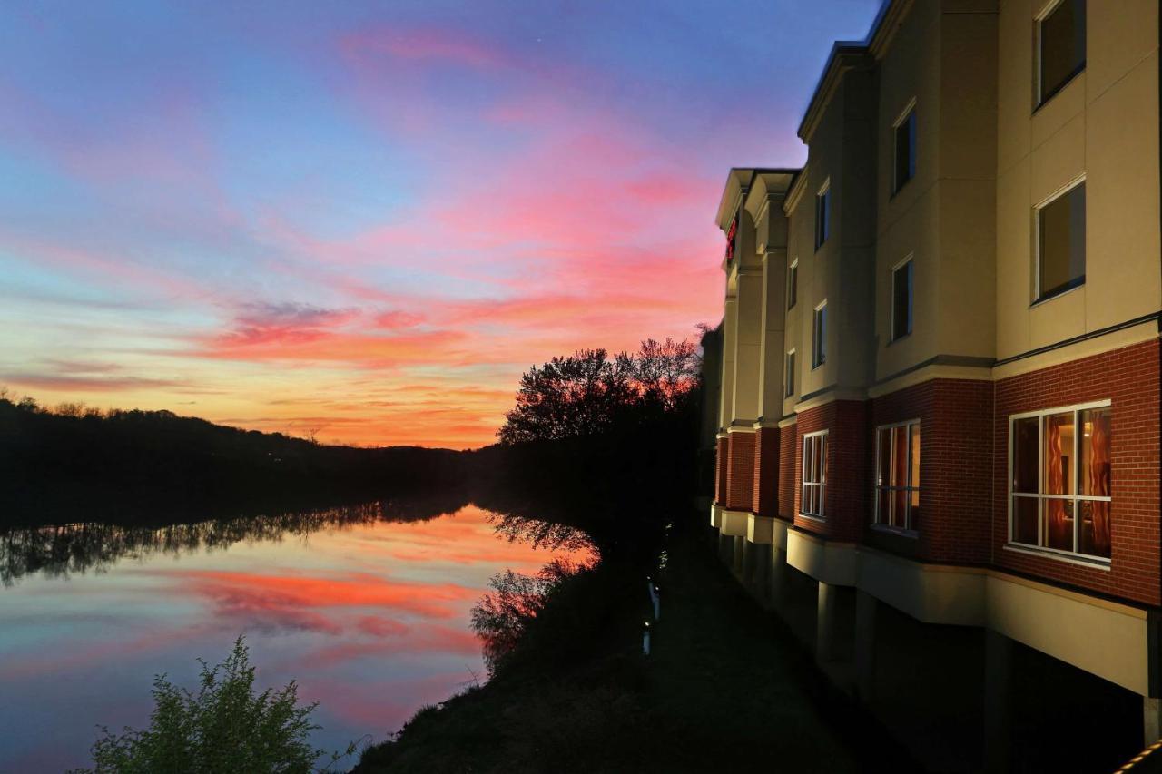 Hampton Inn Owego Extérieur photo
