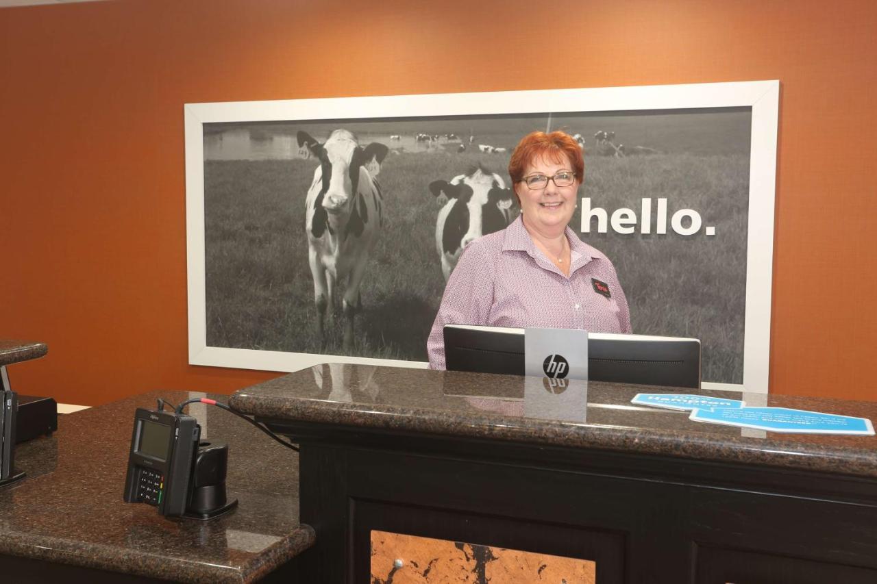 Hampton Inn Owego Extérieur photo