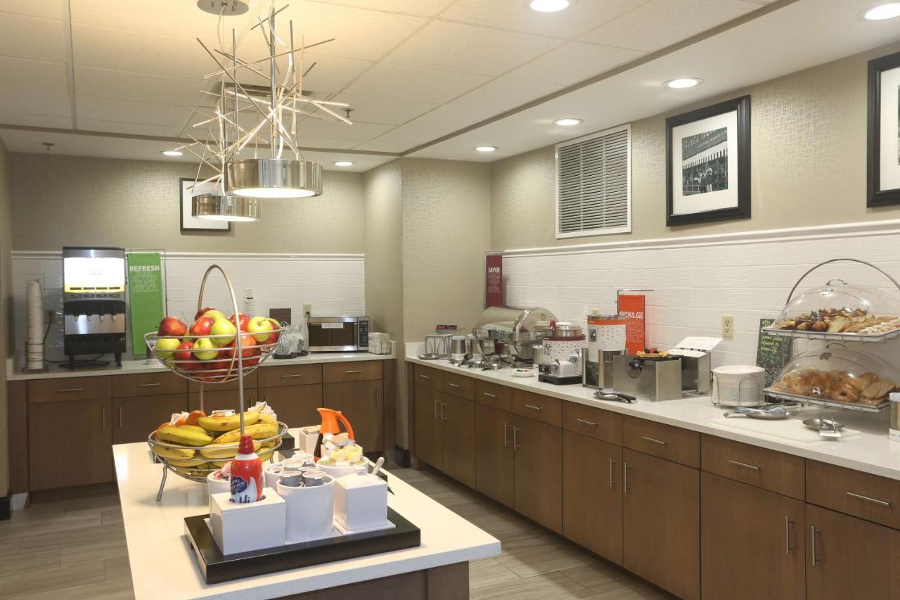 Hampton Inn Owego Extérieur photo