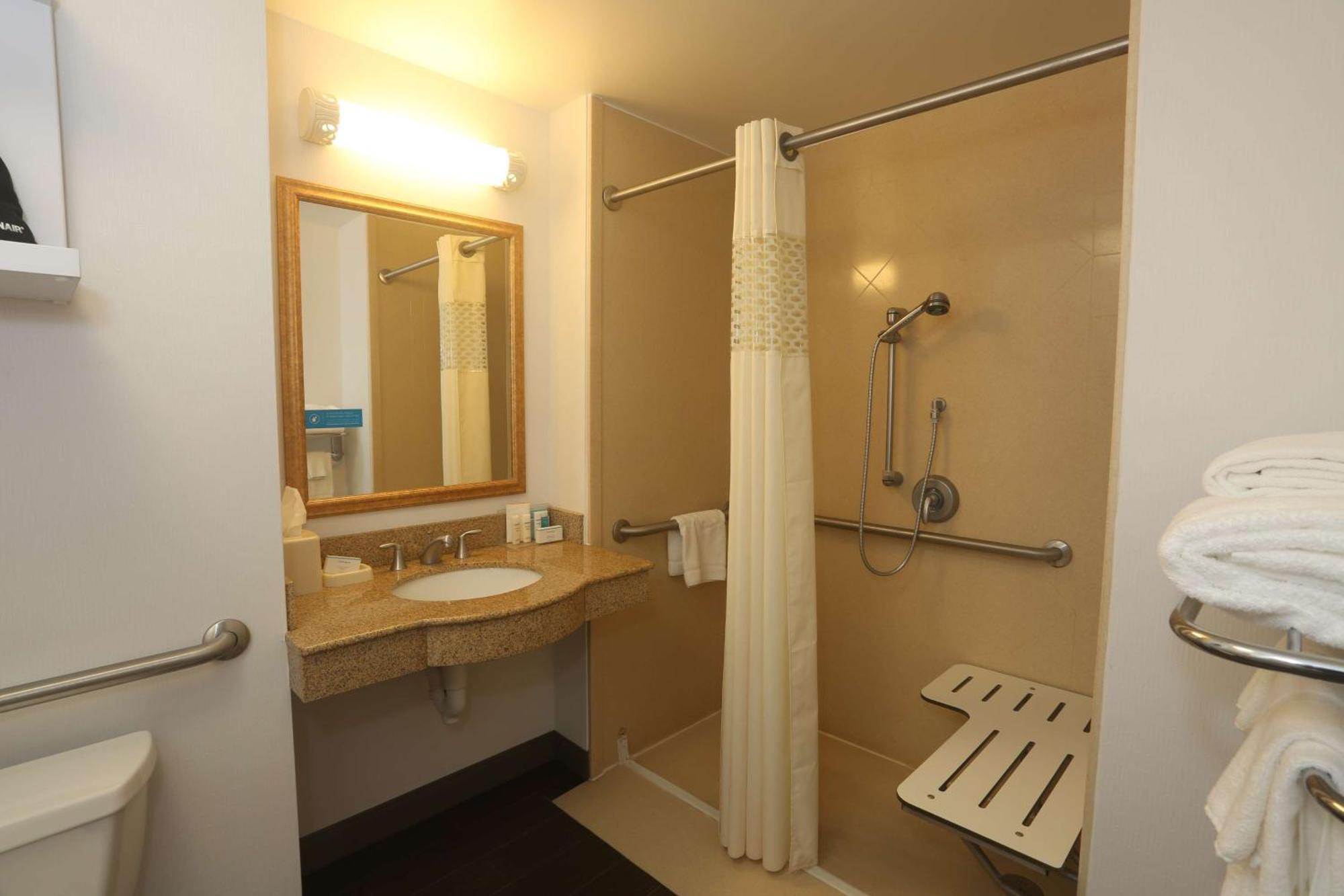 Hampton Inn Owego Extérieur photo